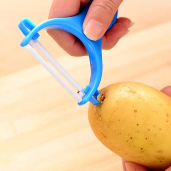 Vegetable And Fruit Peeler For Kitchen Use